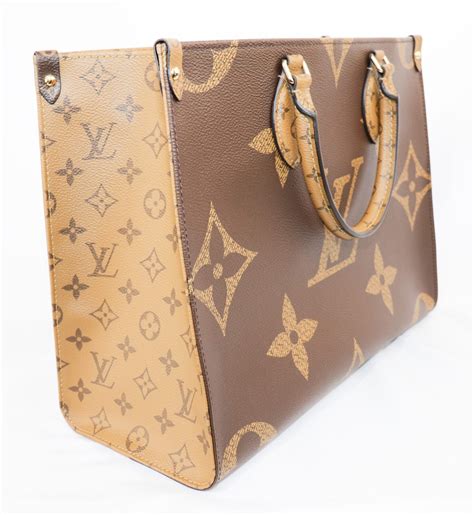 lv seregno|OnTheGo MM Monogram .